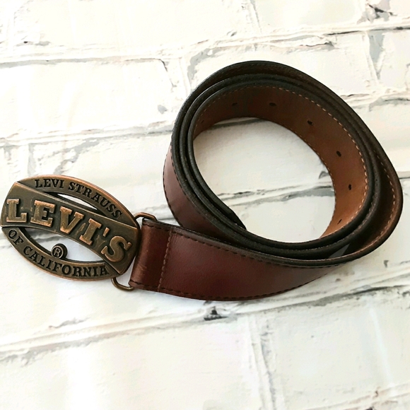 Levi's Other - LEVI'S BROWN LEATHER BELT WITH BUCKLE